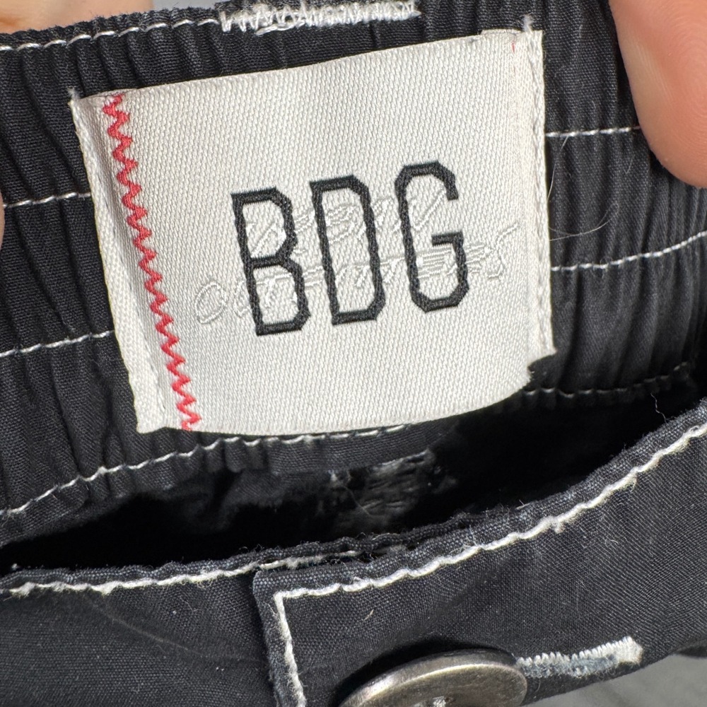 BDG Urban Outfitters Black Contrast Stitch Cargo Pants Baggy Y2K Streetwear 2 - Picture 8 of 9